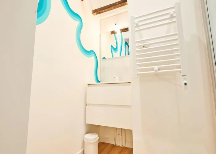 Daire Nouveaute ! T3 Avec Decor Moderne, Wifi *