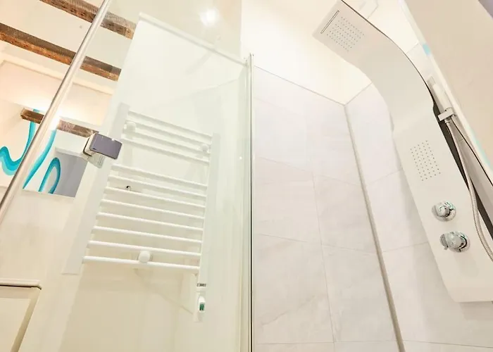 Nouveaute ! T3 Avec Decor Moderne, Wifi * Lille